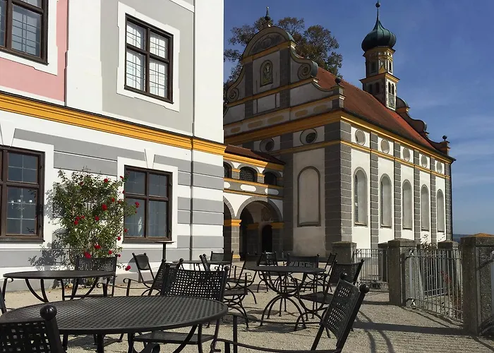 Schloss Hotel Leitheim