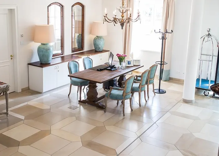 Schloss Hotel Leitheim