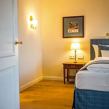 Schloss Hotel 4*
