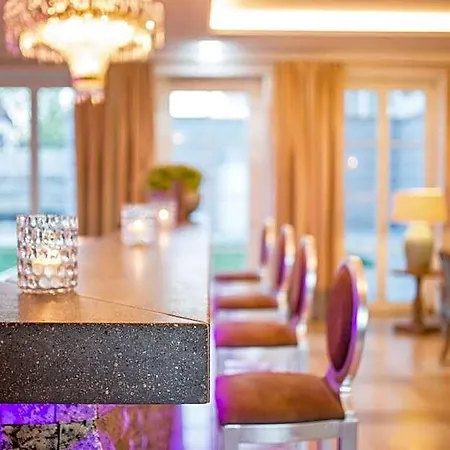 Schloss Hotel 4*