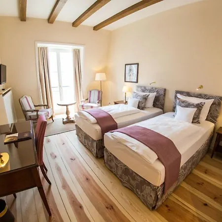 Schloss Hotel 4*