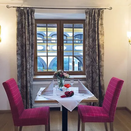 Schloss 4* Leitheim