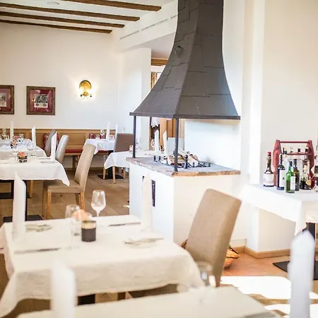 Hotel Schloss 4*