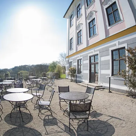 Hotel Schloss 4*