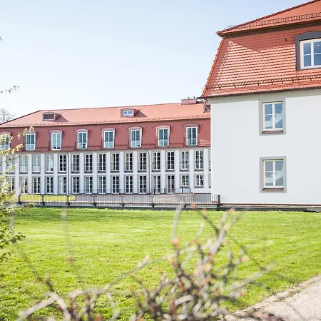 Schloss 4*