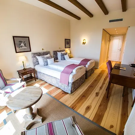 Schloss Hotel Leitheim