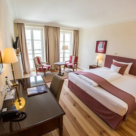 Hotel Schloss 4*