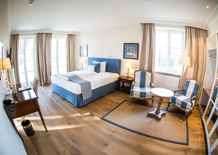 Schloss 4* Leitheim