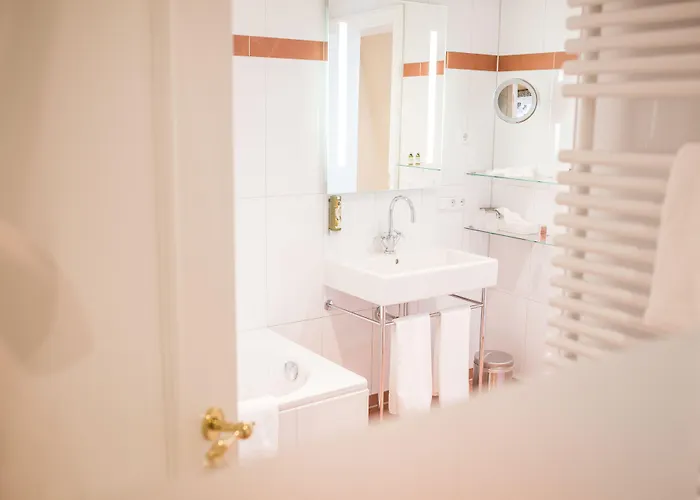 Hotel Schloss 4*