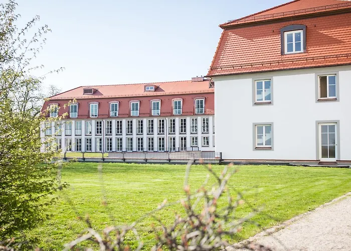 Schloss 4*