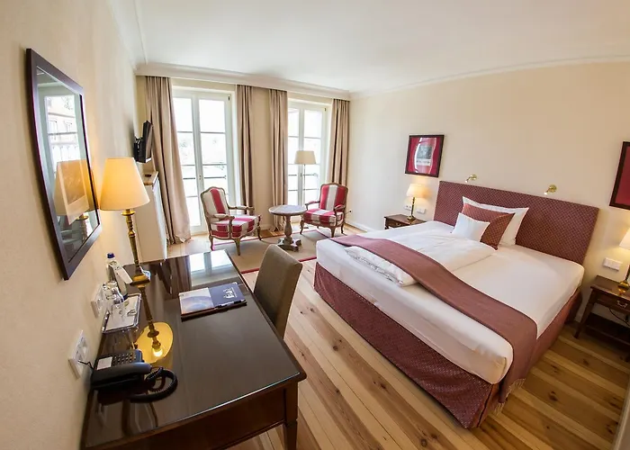 Hotel Schloss 4*